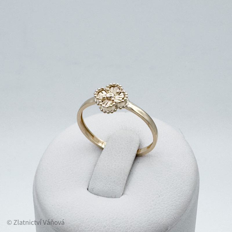 Žluté zlato prsten VC celozlatý